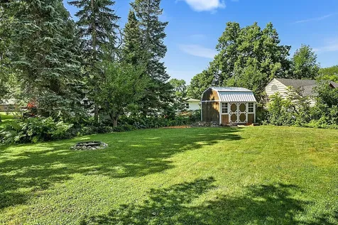 564 Juul Road SW Hutchinson MN 55350