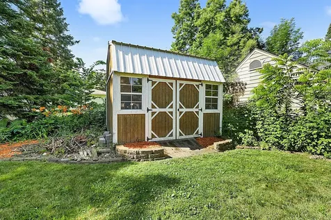 564 Juul Road SW Hutchinson MN 55350