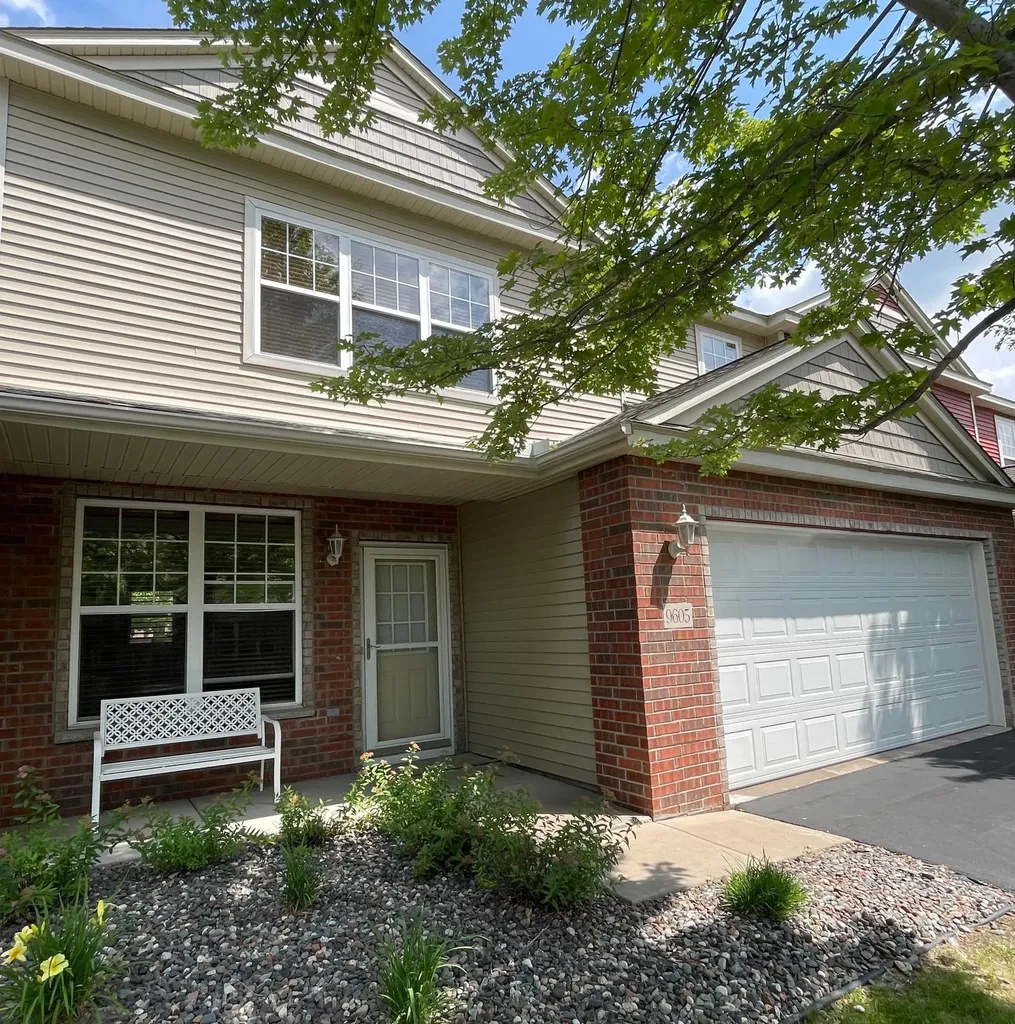 9605 Scott Circle N Brooklyn Park MN 55443