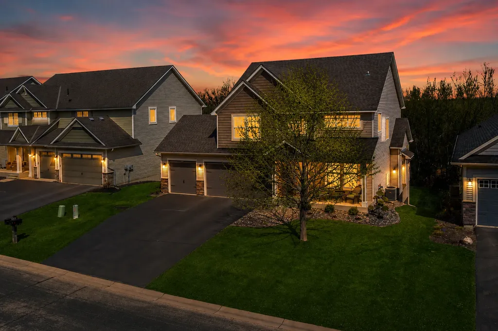 8302 W 132nd Street Savage MN 55378