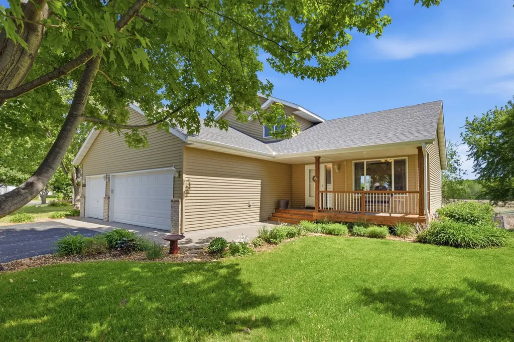 1228 Leo Lane Buffalo MN 55313