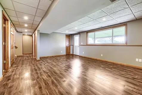 26463 Olinda Trail Lindstrom MN 55045