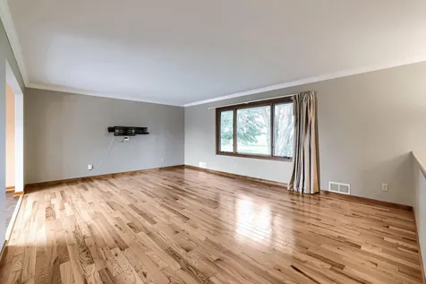 26463 Olinda Trail Lindstrom MN 55045