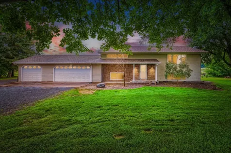 26463 Olinda Trail Lindstrom MN 55045