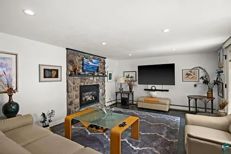 4998 Pike Lake Place Duluth MN 55811