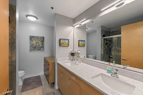 215 10th Avenue S Minneapolis MN 55415