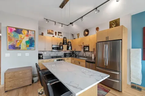 215 10th Avenue S Minneapolis MN 55415
