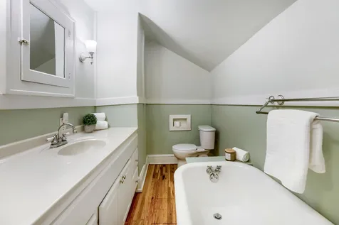 3019 W Old Shakopee Road W Bloomington MN 55431