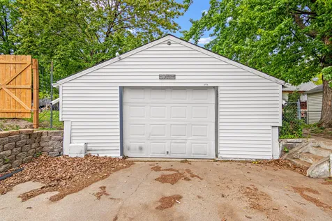 1700 Reaney Avenue Saint Paul MN 55106