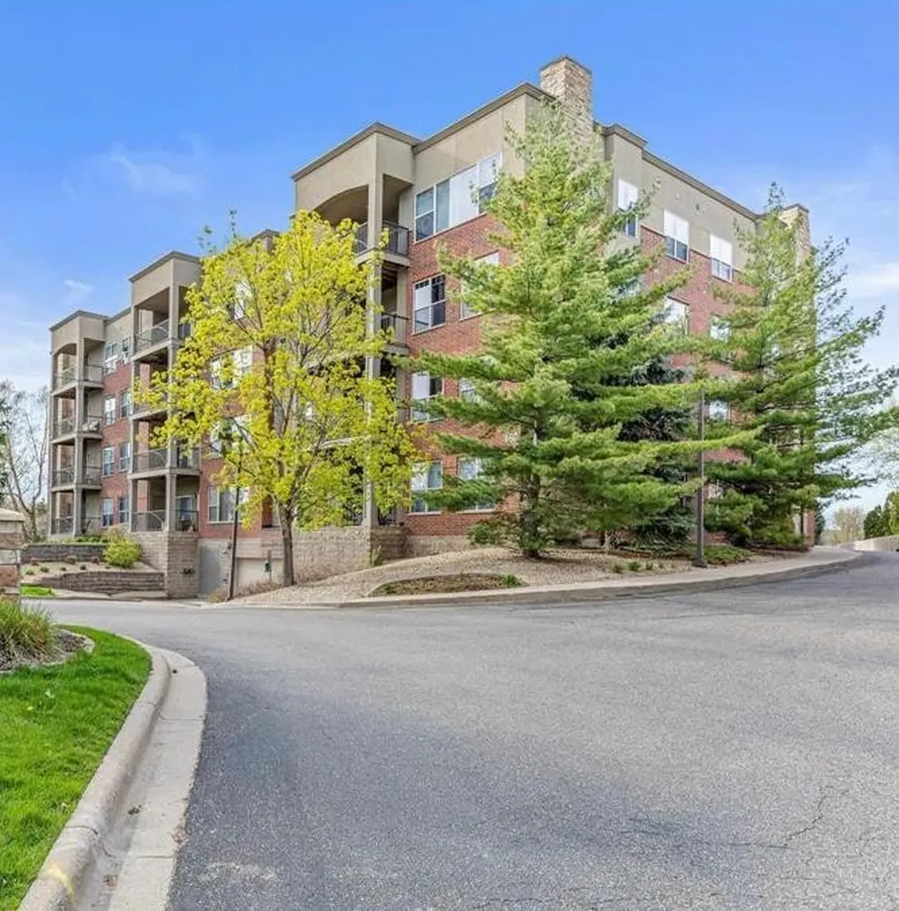 460 Ford Road Saint Louis Park MN 55426