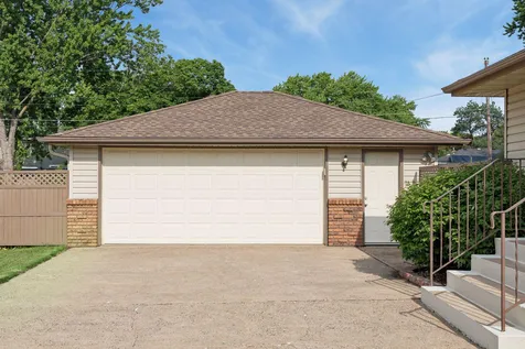 10600 President Drive NE Blaine MN 55434