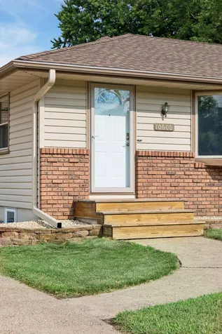 10600 President Drive NE Blaine MN 55434