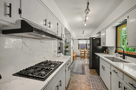 885 Old Lexington Avenue Saint Paul MN 55116