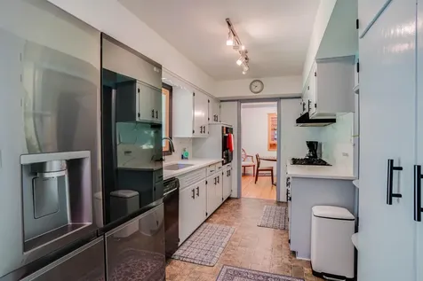 885 Old Lexington Avenue Saint Paul MN 55116