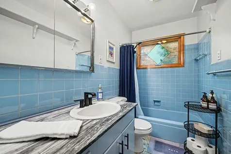 885 Old Lexington Avenue Saint Paul MN 55116