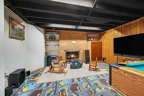 885 Old Lexington Avenue Saint Paul MN 55116