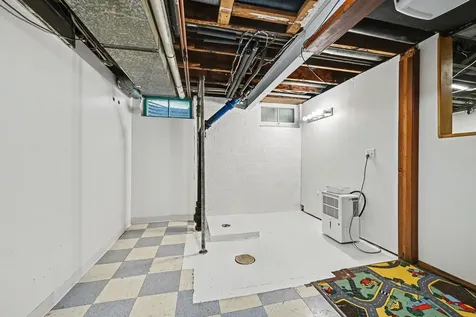 885 Old Lexington Avenue Saint Paul MN 55116
