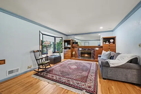 885 Old Lexington Avenue Saint Paul MN 55116