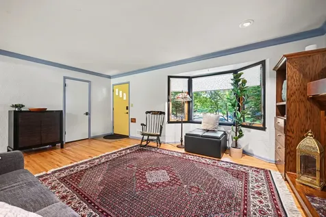 885 Old Lexington Avenue Saint Paul MN 55116