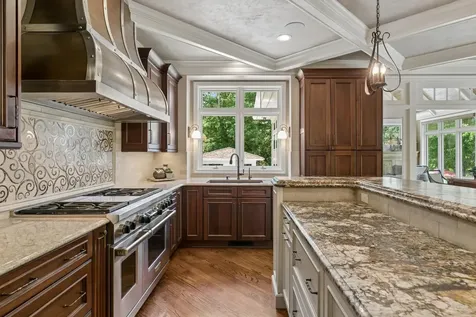 6 Bent Tree Lane North Oaks MN 55127