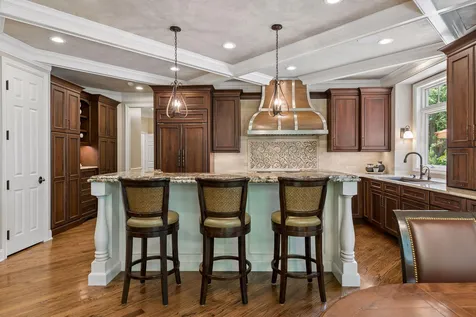 6 Bent Tree Lane North Oaks MN 55127