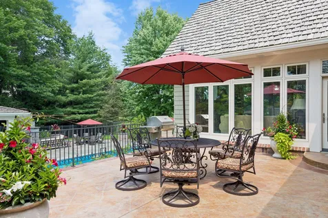 6 Bent Tree Lane North Oaks MN 55127