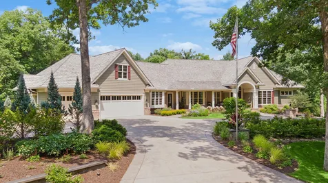 6 Bent Tree Lane North Oaks MN 55127