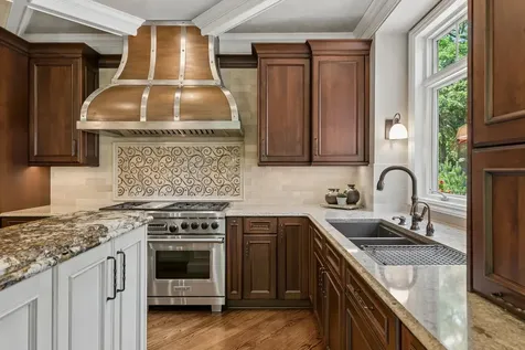 6 Bent Tree Lane North Oaks MN 55127
