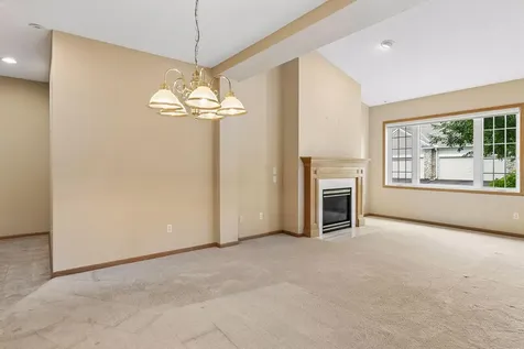 2120 Stahlke Way Chaska MN 55318