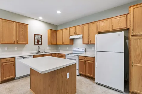 2120 Stahlke Way Chaska MN 55318