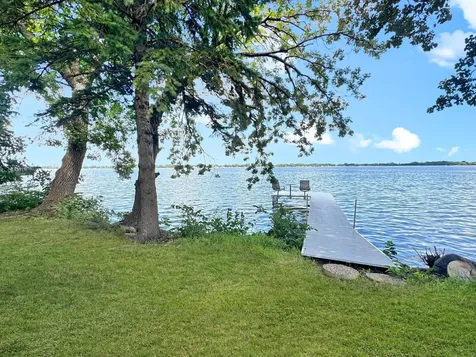 82 Pioneer Trail Garvin MN 56132
