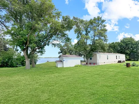 82 Pioneer Trail Garvin MN 56132