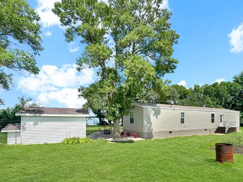 82 Pioneer Trail Garvin MN 56132
