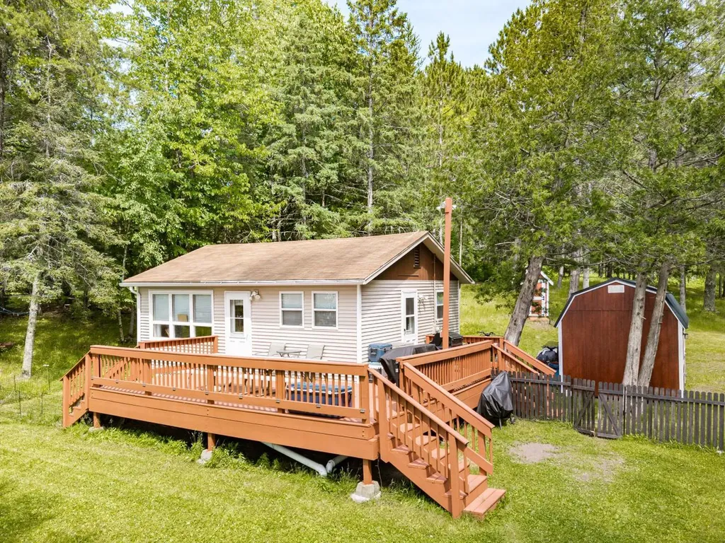 5091 Westlund Road Saginaw MN 55779