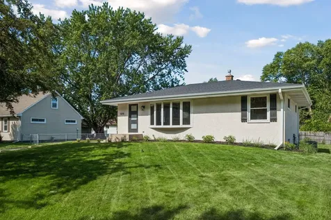 5919 Carlson Street Shoreview MN 55126