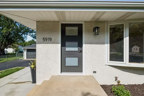 5919 Carlson Street Shoreview MN 55126