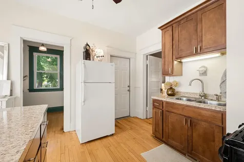 1060 Hague Avenue Saint Paul MN 55104