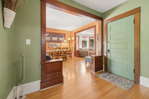 1060 Hague Avenue Saint Paul MN 55104