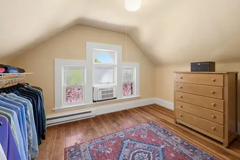 1060 Hague Avenue Saint Paul MN 55104