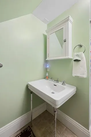 1060 Hague Avenue Saint Paul MN 55104
