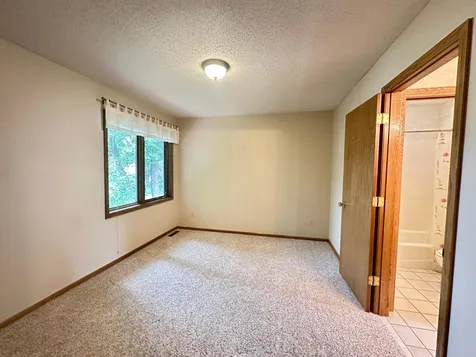 9881 170th Street W Lakeville MN 55044