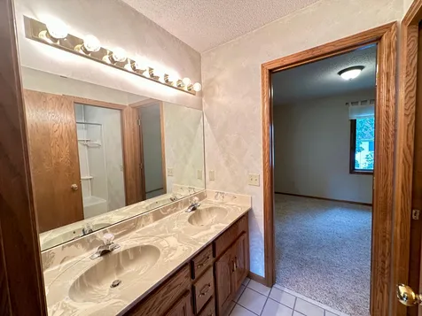 9881 170th Street W Lakeville MN 55044