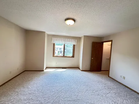 9881 170th Street W Lakeville MN 55044