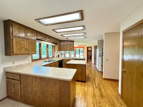 9881 170th Street W Lakeville MN 55044