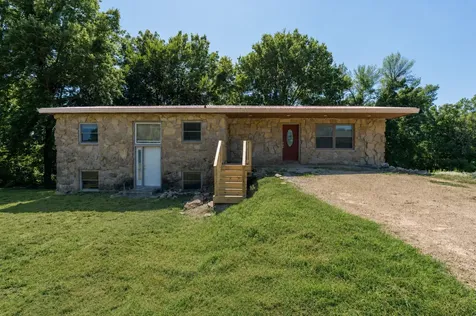 18648 568th Avenue Mankato MN 56001