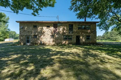 18648 568th Avenue Mankato MN 56001