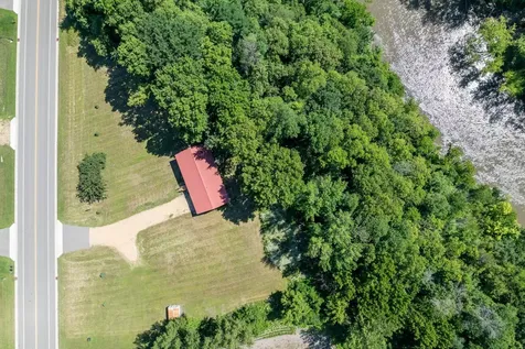 18648 568th Avenue Mankato MN 56001