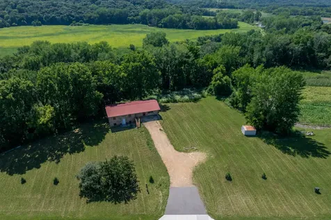 18648 568th Avenue Mankato MN 56001