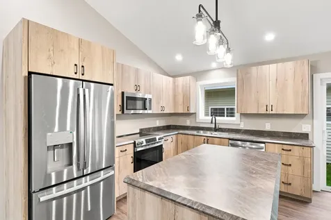 210 S Chestnut Street Belle Plaine MN 56011