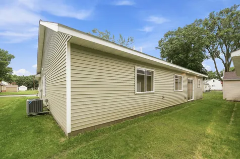 210 S Chestnut Street Belle Plaine MN 56011